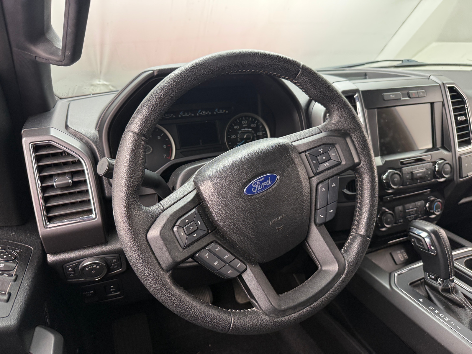 Thumbnail: 2016 Ford Econoline - 5