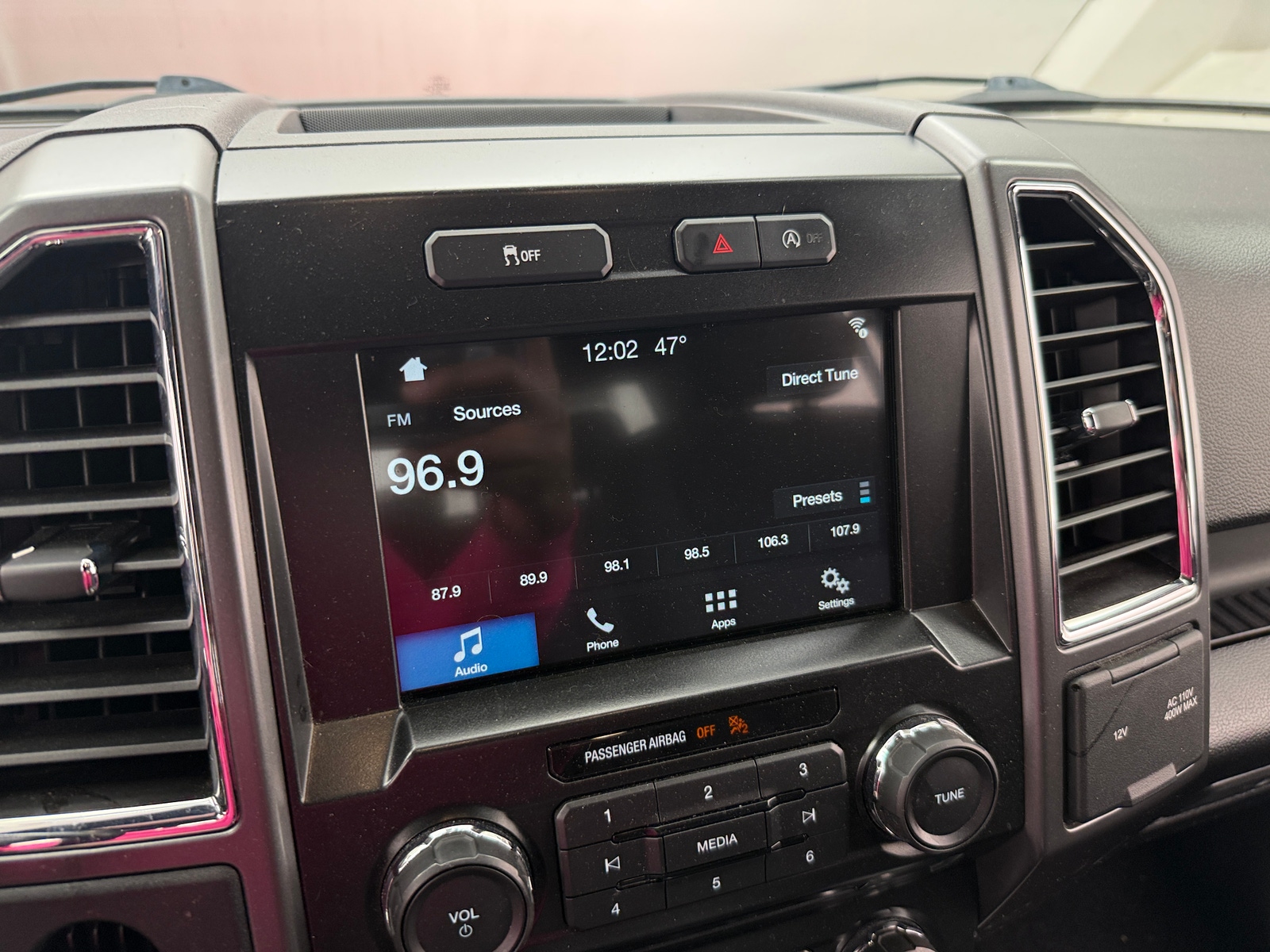 Thumbnail: 2016 Ford Econoline - 4