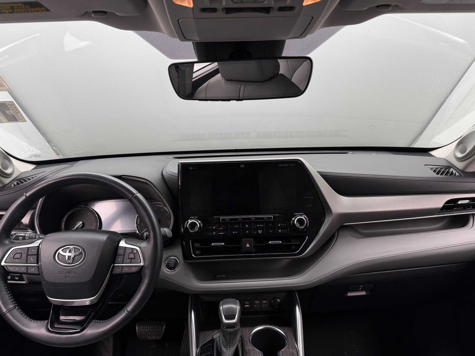 Thumbnail: 2022 Toyota Highlander - 2