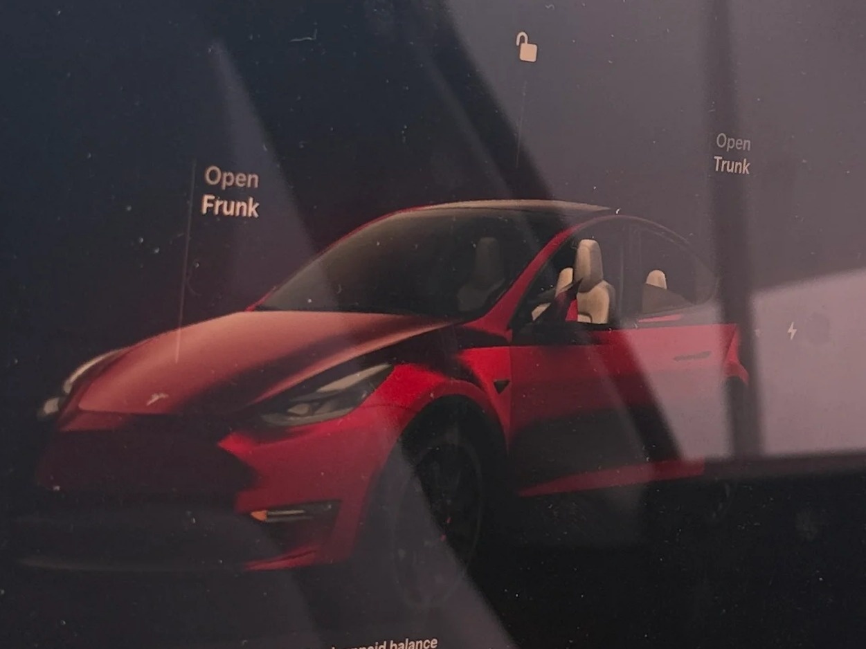 Thumbnail: 2023 Tesla Model Y - 3