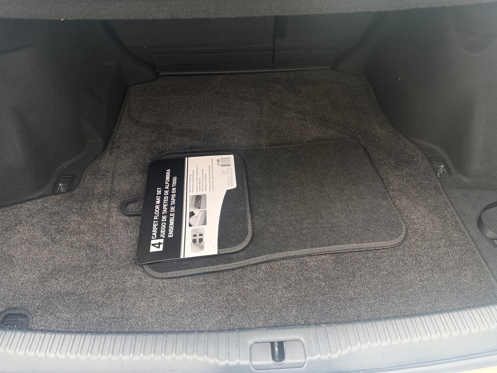 Thumbnail: 2017 Lexus IS - 6