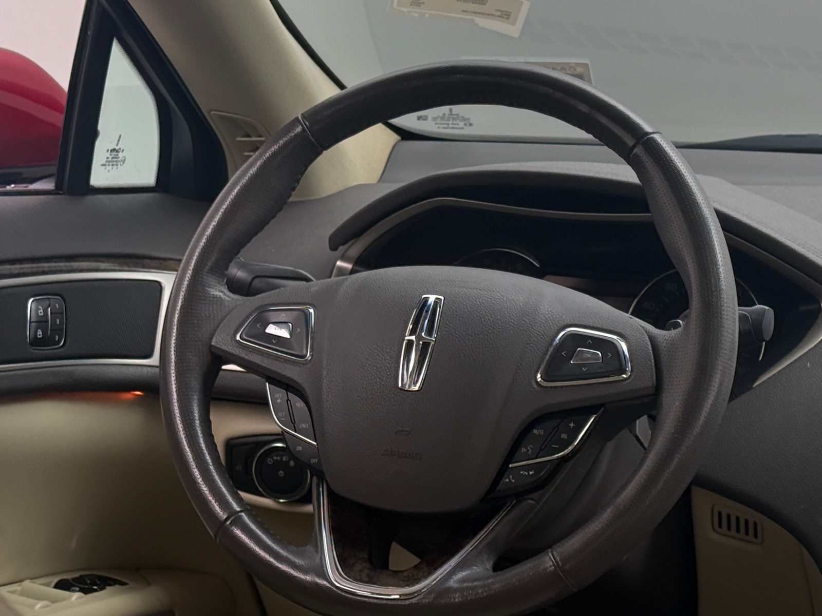 Thumbnail: 2013 Lincoln MKZ - 4