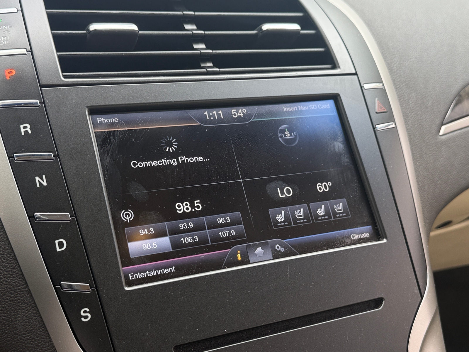 Thumbnail: 2013 Lincoln MKZ - 3