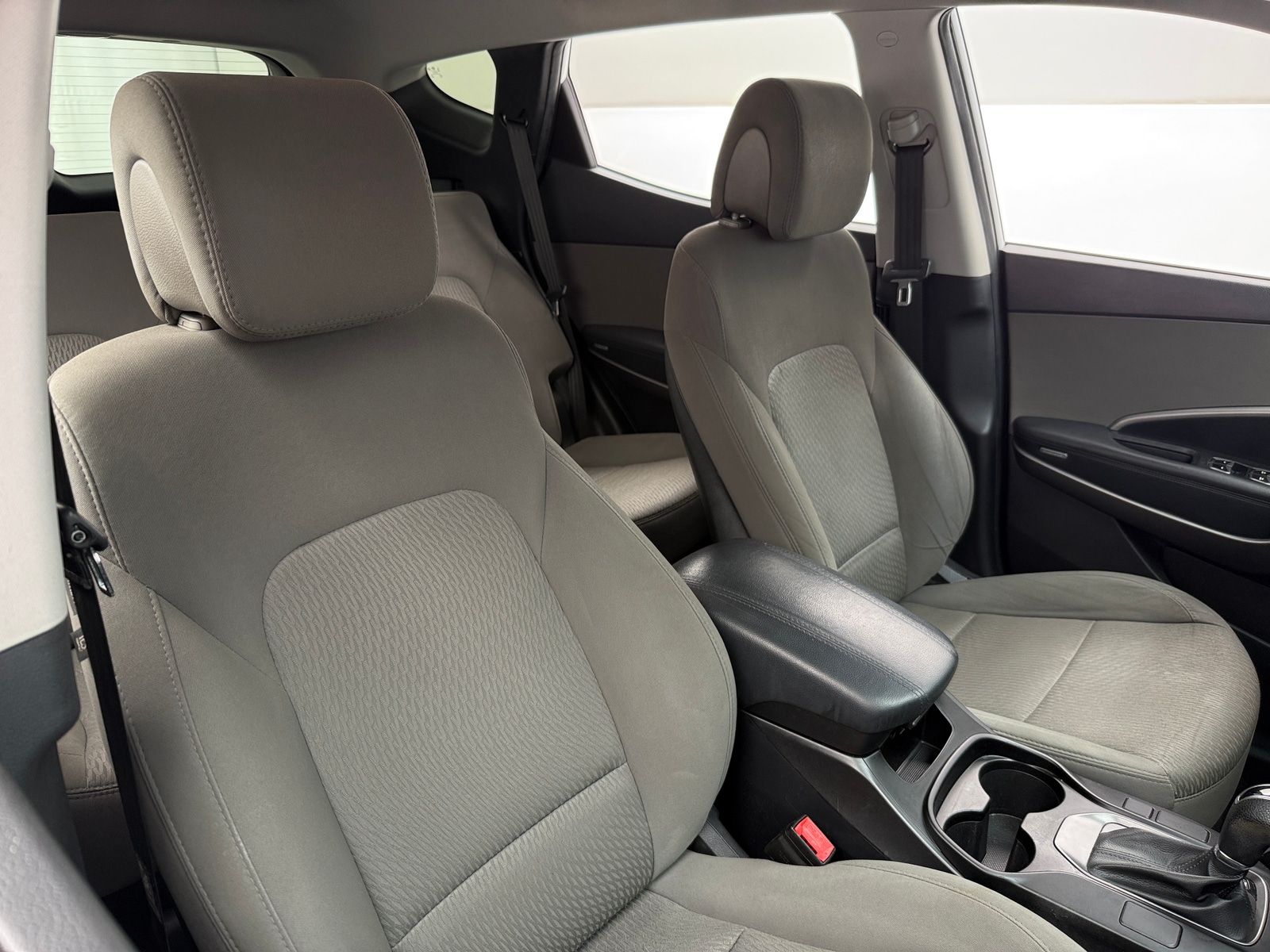 Thumbnail: 2016 Hyundai Santa Fe - 2