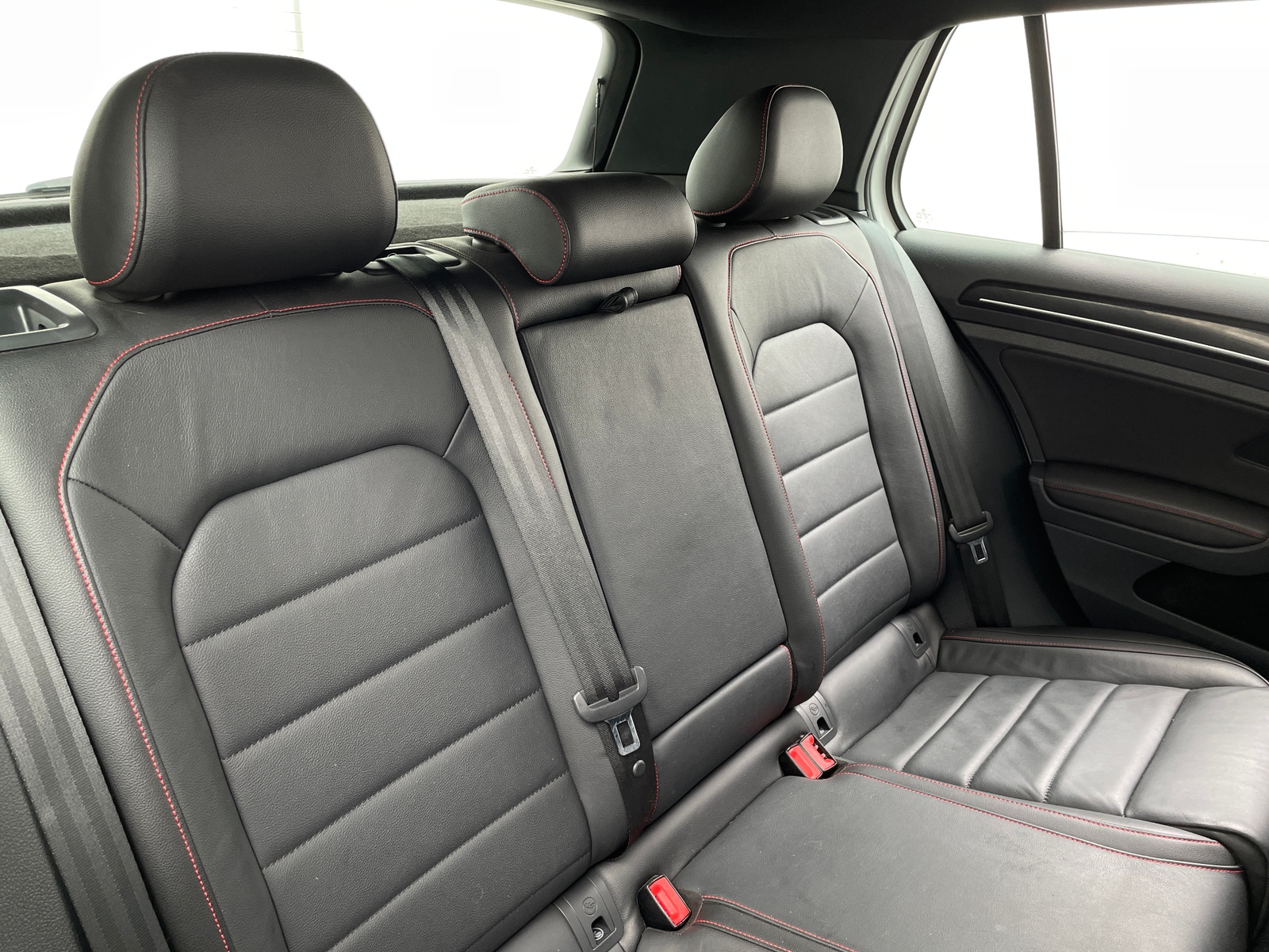 Thumbnail: 2017 Volkswagen Golf - 5