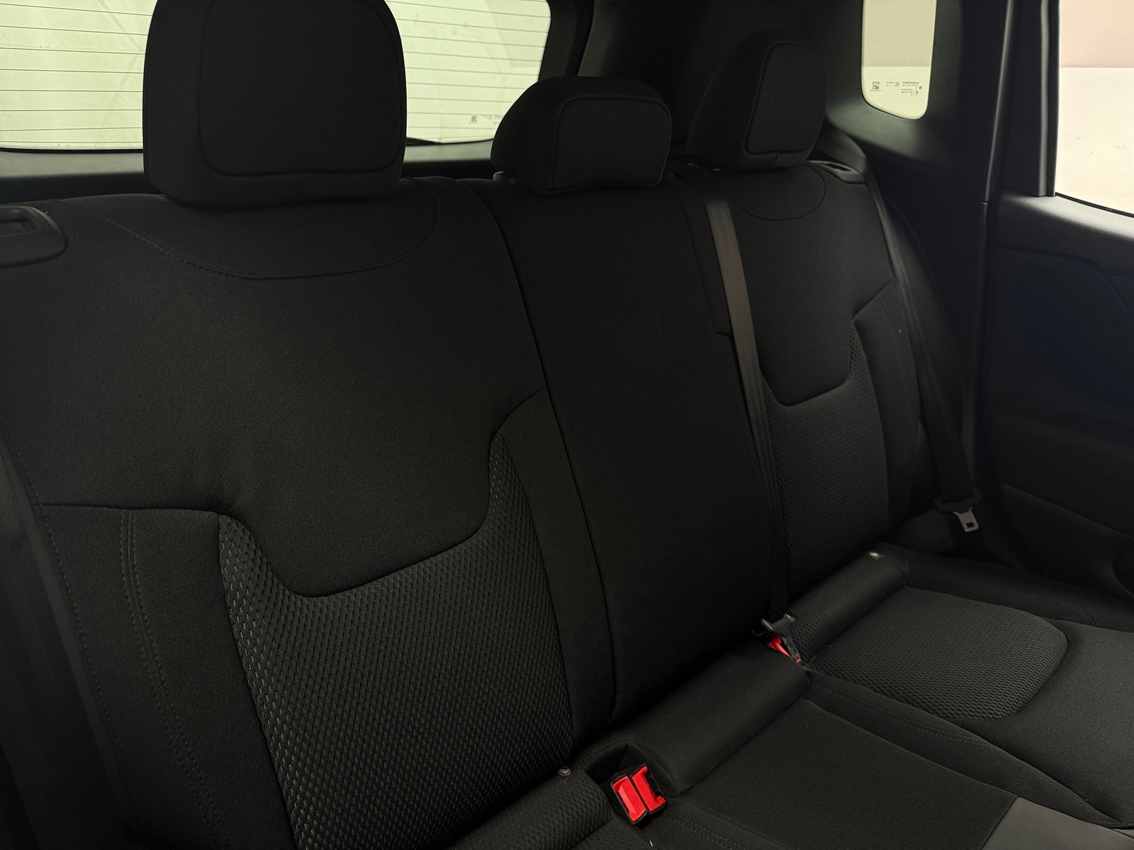 Thumbnail: 2018 Jeep Renegade - 6