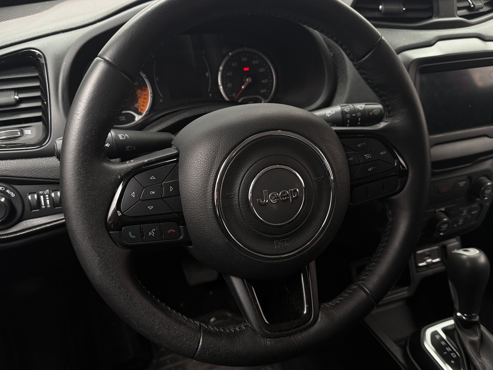 Thumbnail: 2018 Jeep Renegade - 5