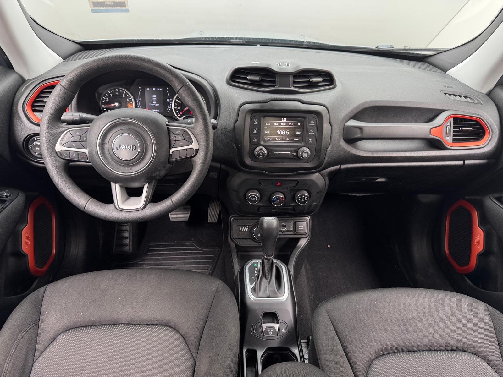 Thumbnail: 2018 Jeep Renegade - 3