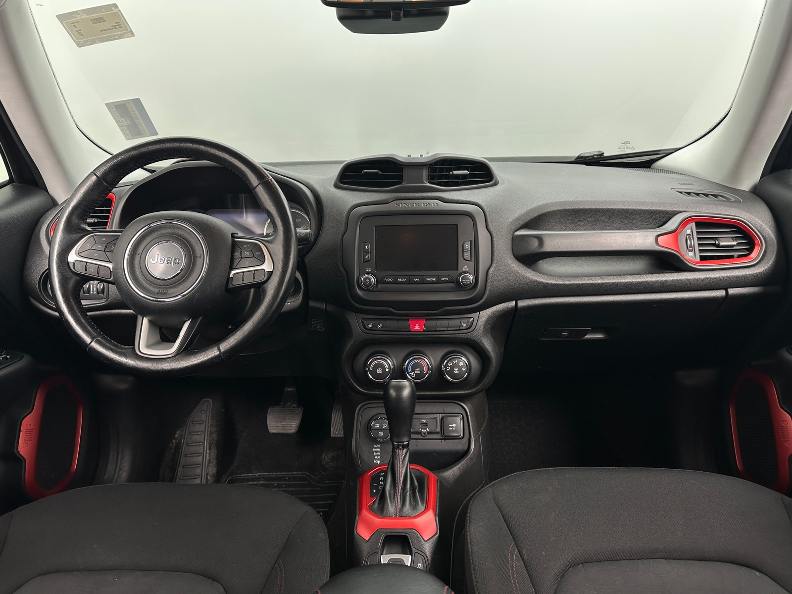 Thumbnail: 2017 Jeep Renegade - 3