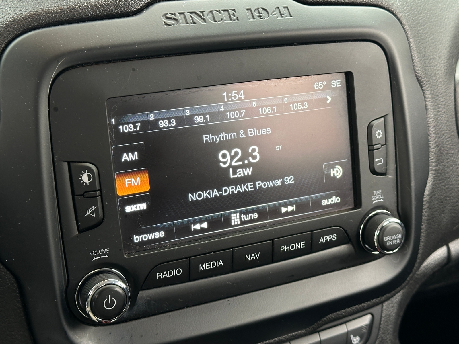 Thumbnail: 2017 Jeep Renegade - 4
