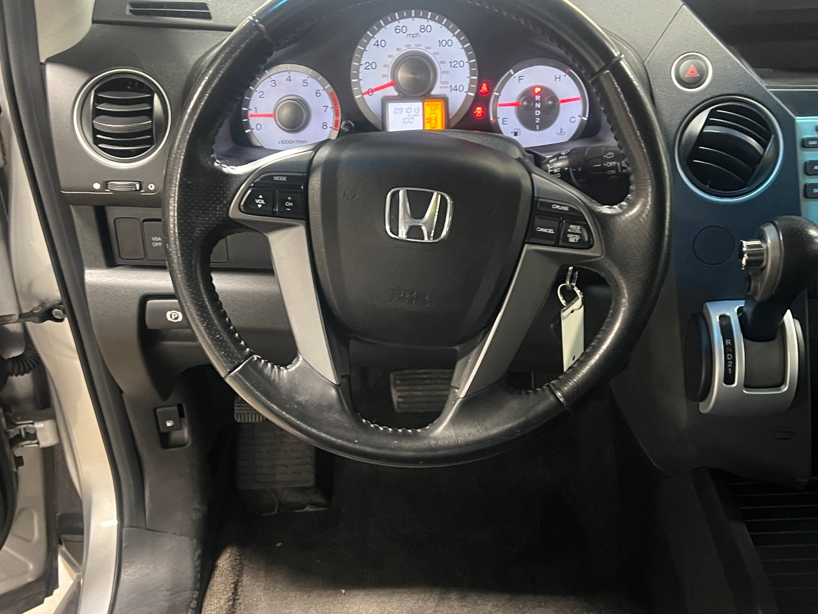 Thumbnail: 2011 Honda Pilot - 4