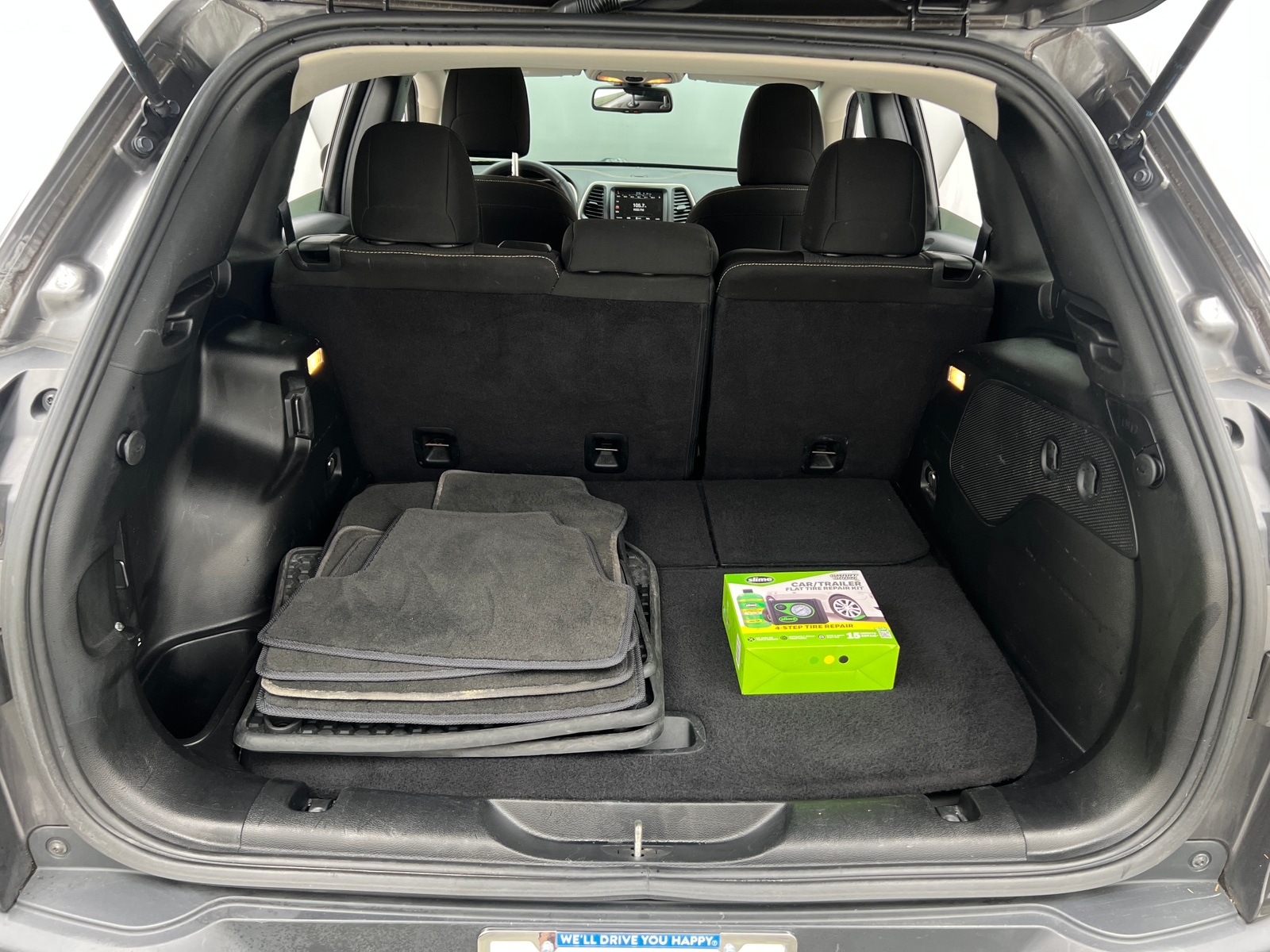 Thumbnail: 2016 Jeep Cherokee - 7