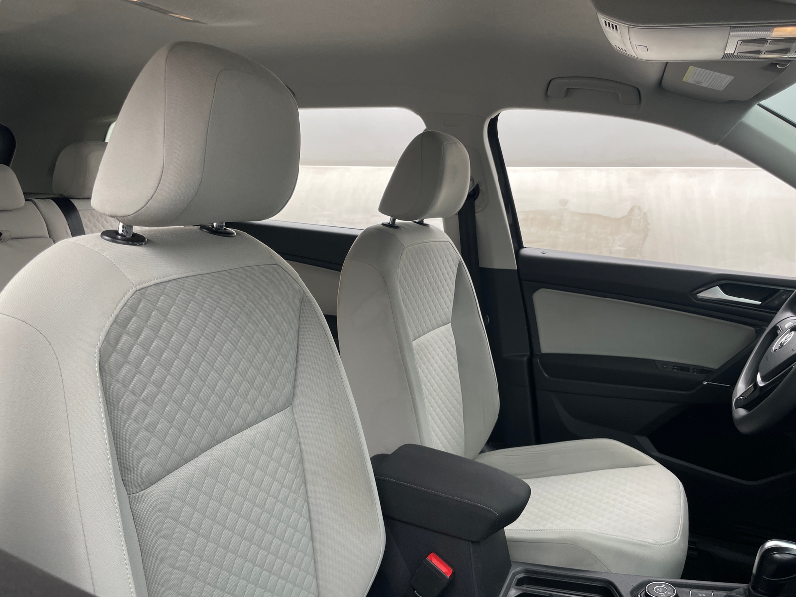 Thumbnail: 2018 Volkswagen Tiguan - 2