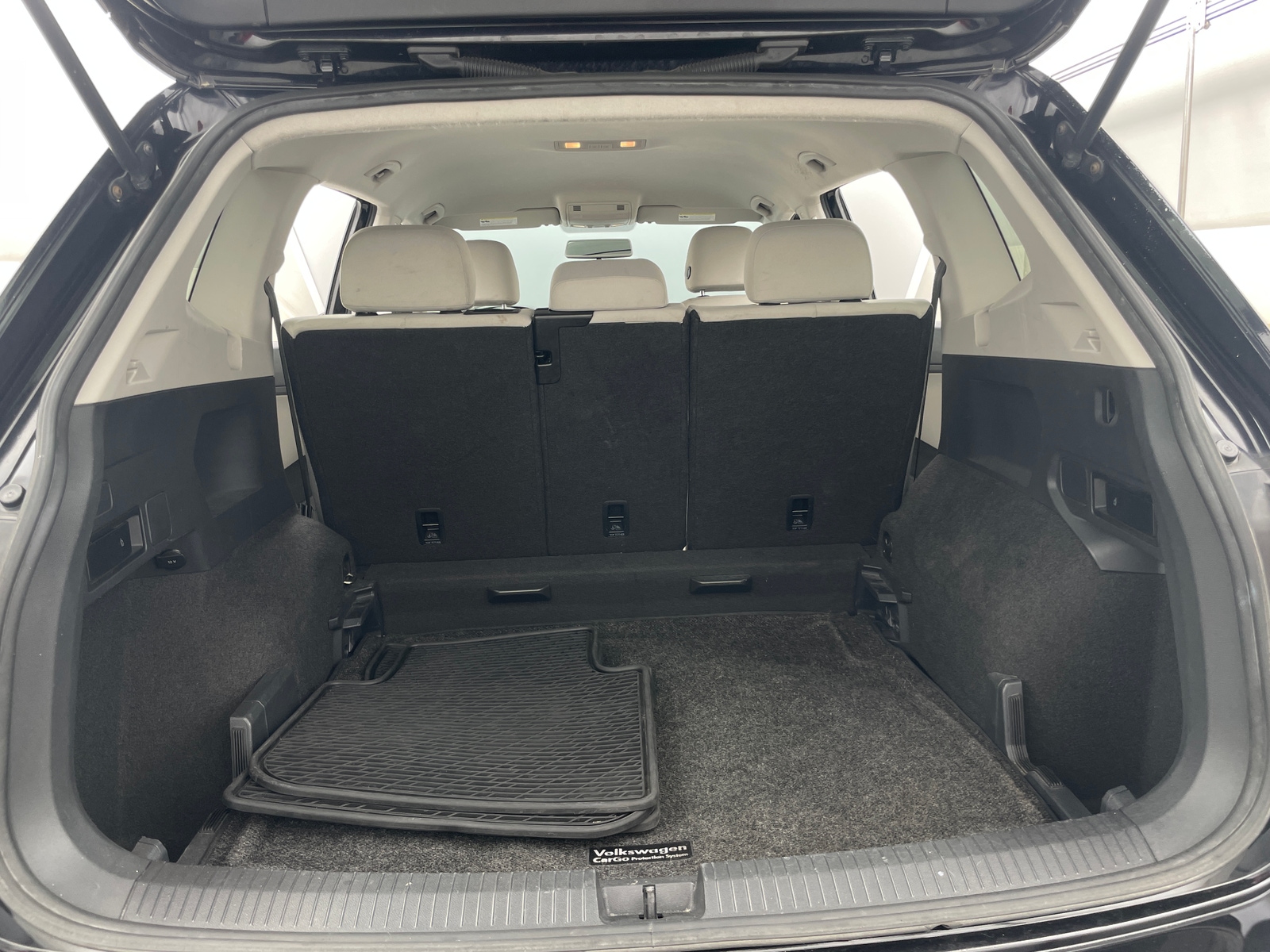 Thumbnail: 2018 Volkswagen Tiguan - 7