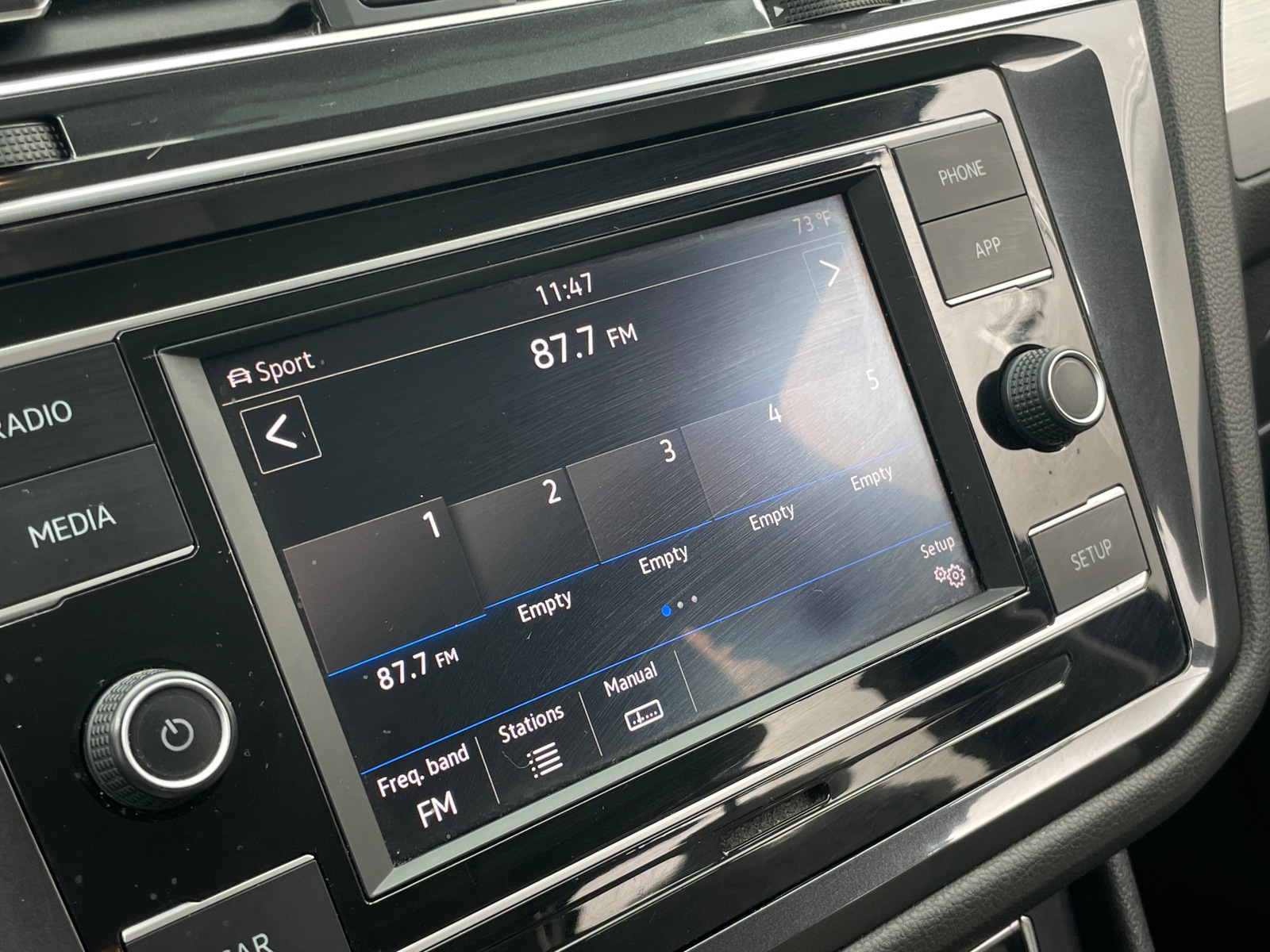 Thumbnail: 2018 Volkswagen Tiguan - 4