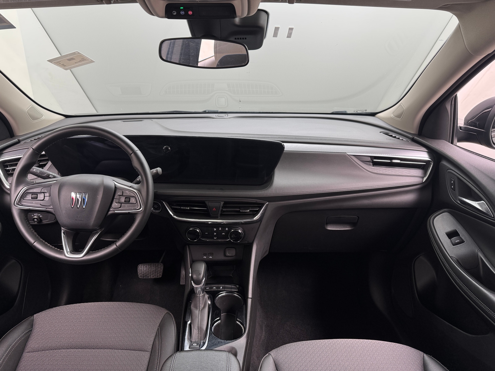 Thumbnail: 2025 Buick Encore GX - 2