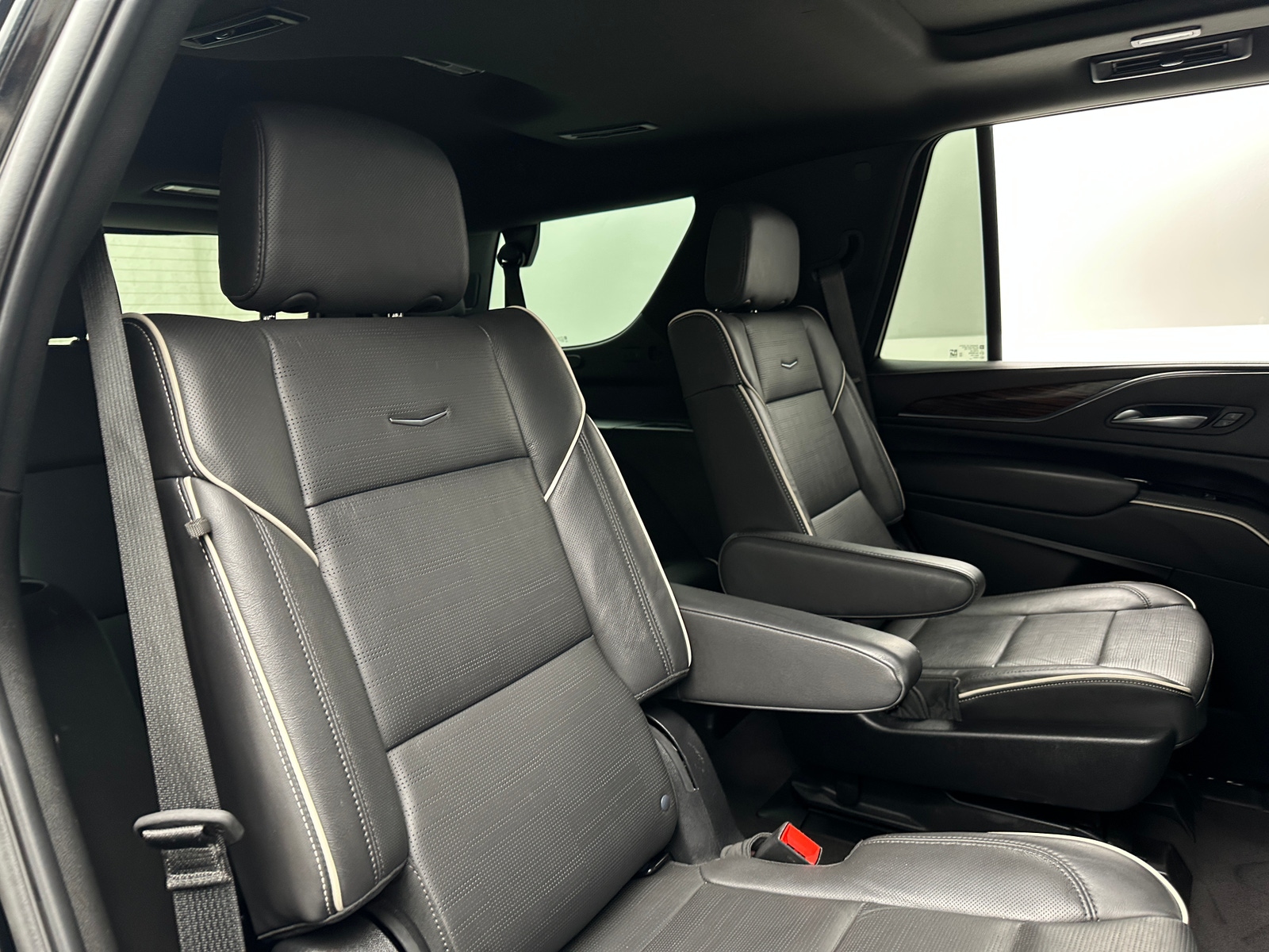 Thumbnail: 2024 Cadillac Escalade - 5