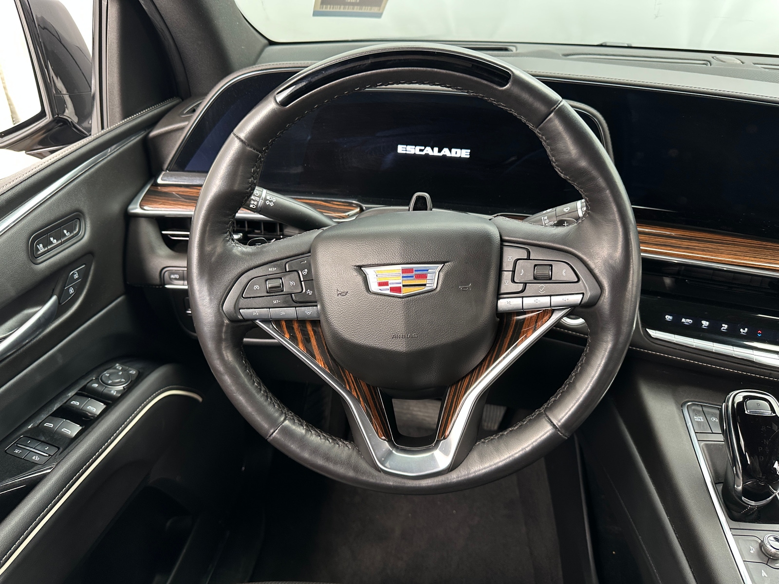 Thumbnail: 2024 Cadillac Escalade - 4