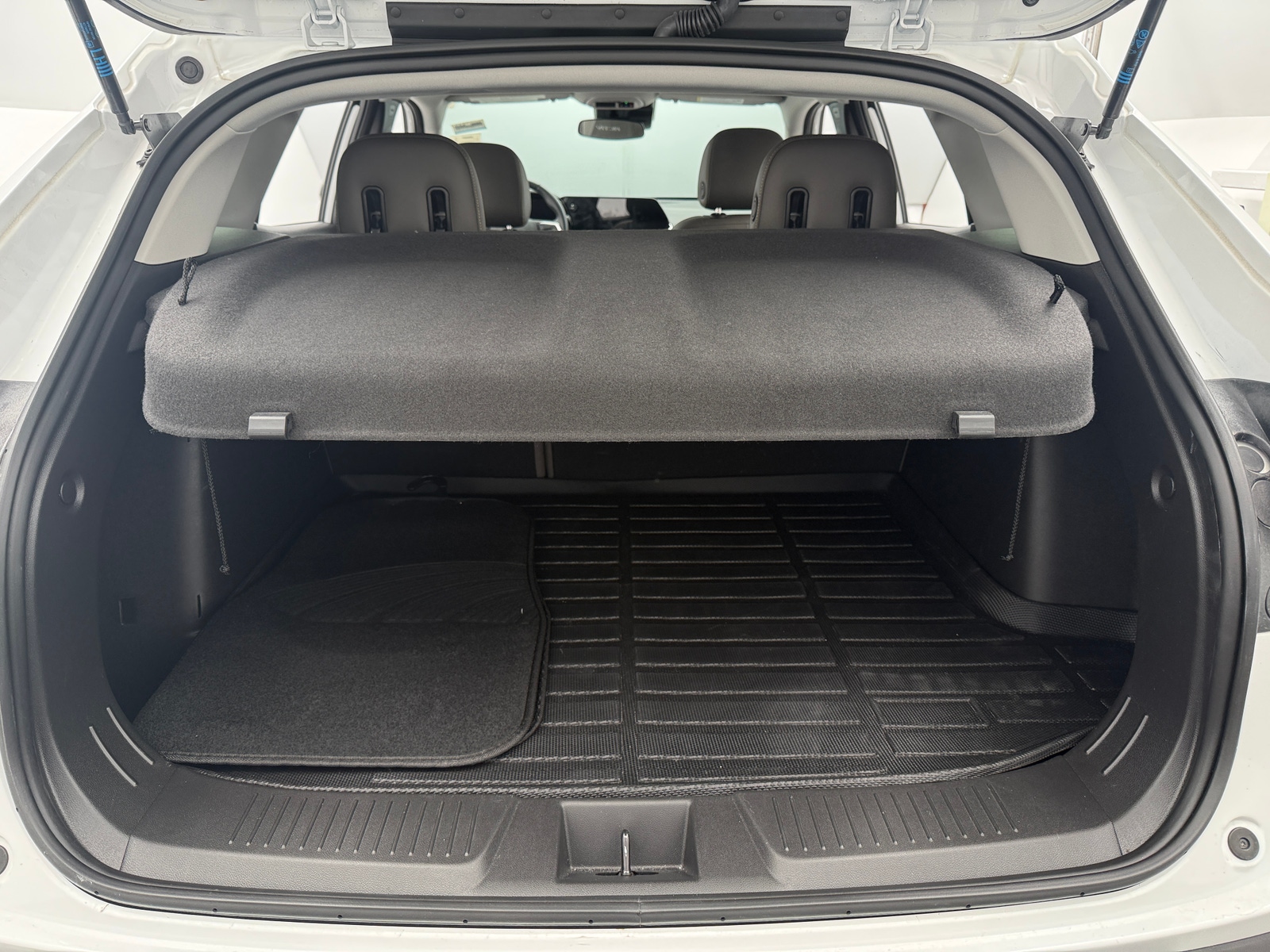 Thumbnail: 2025 Chevrolet Trax - 6