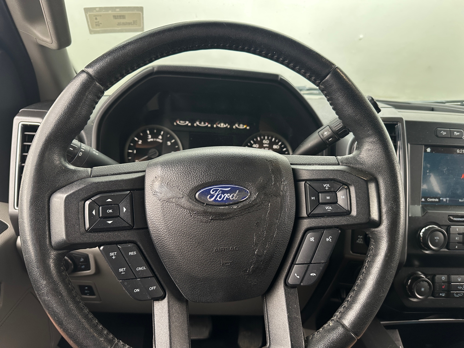 Thumbnail: 2019 Ford Econoline - 5