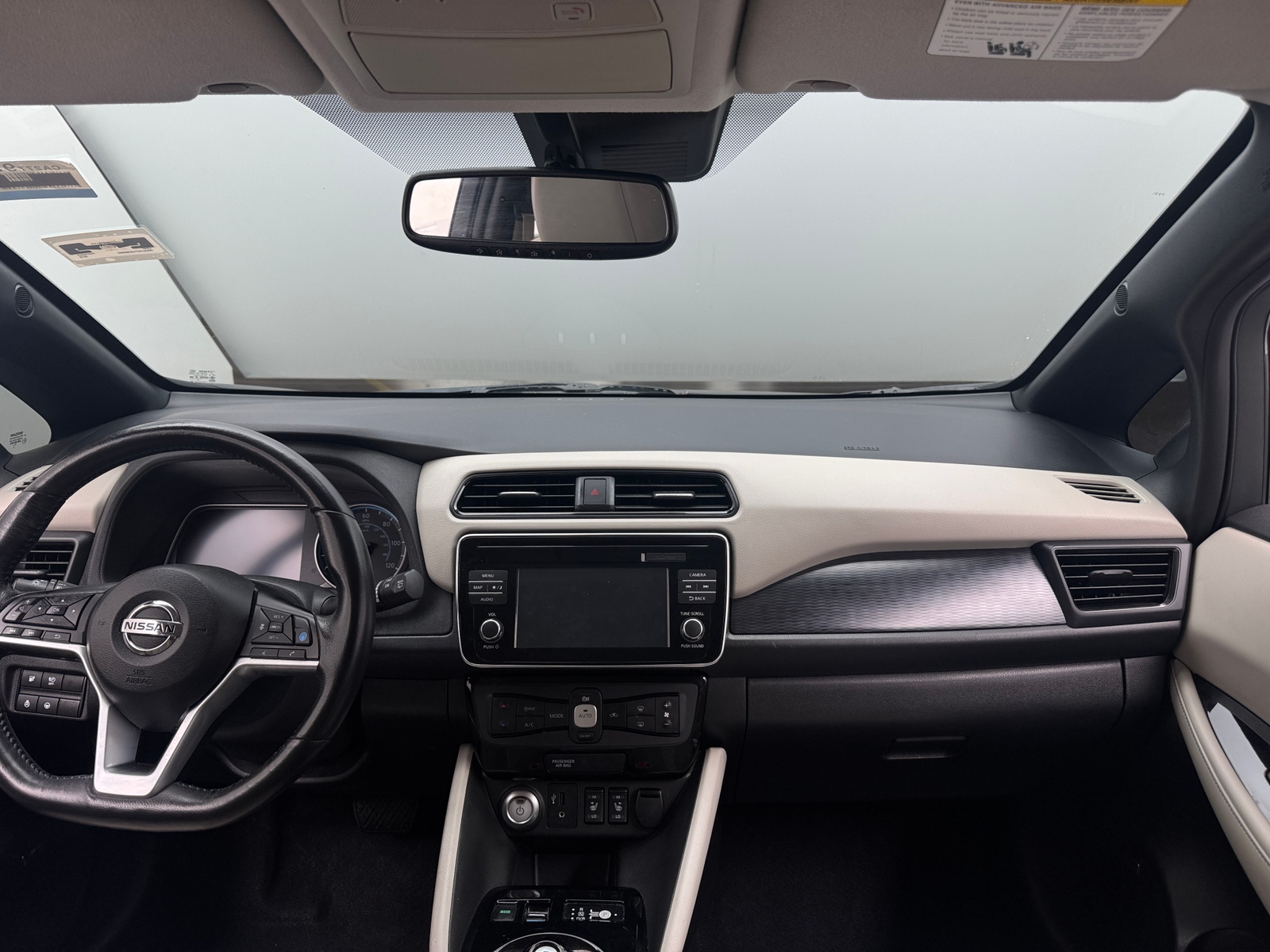 Thumbnail: 2018 Nissan Leaf - 2