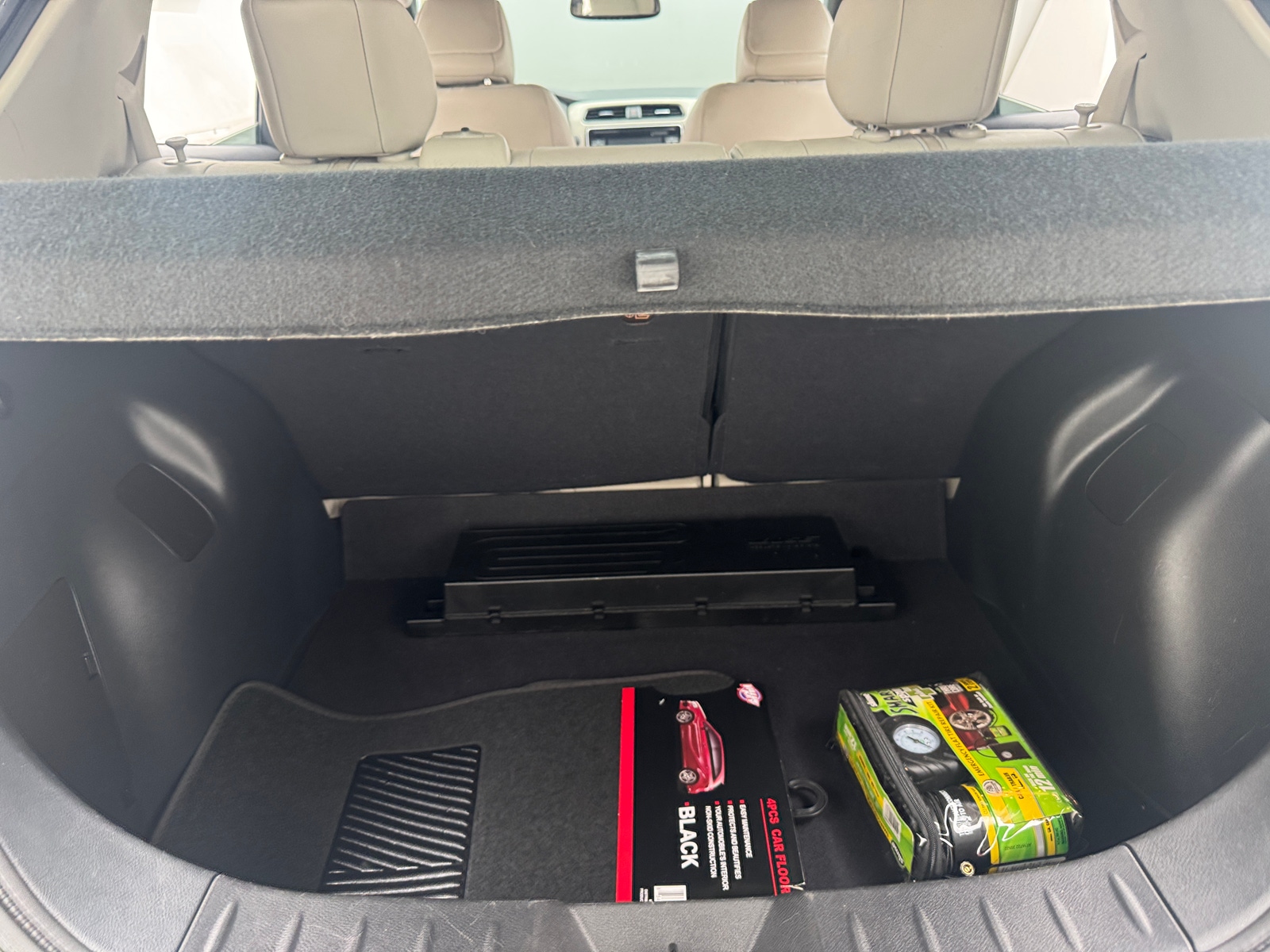 Thumbnail: 2018 Nissan Leaf - 6