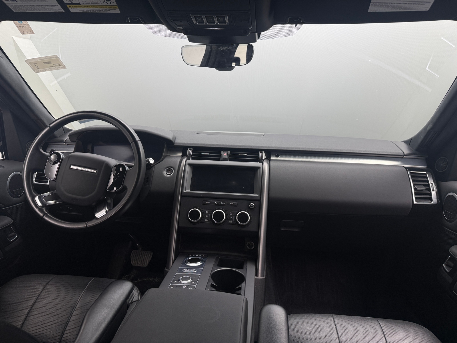 Thumbnail: 2020 Land Rover Discovery - 2