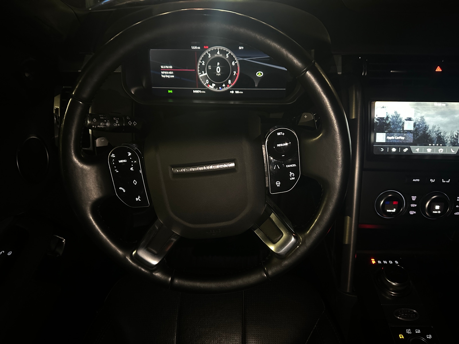 Thumbnail: 2020 Land Rover Discovery - 4