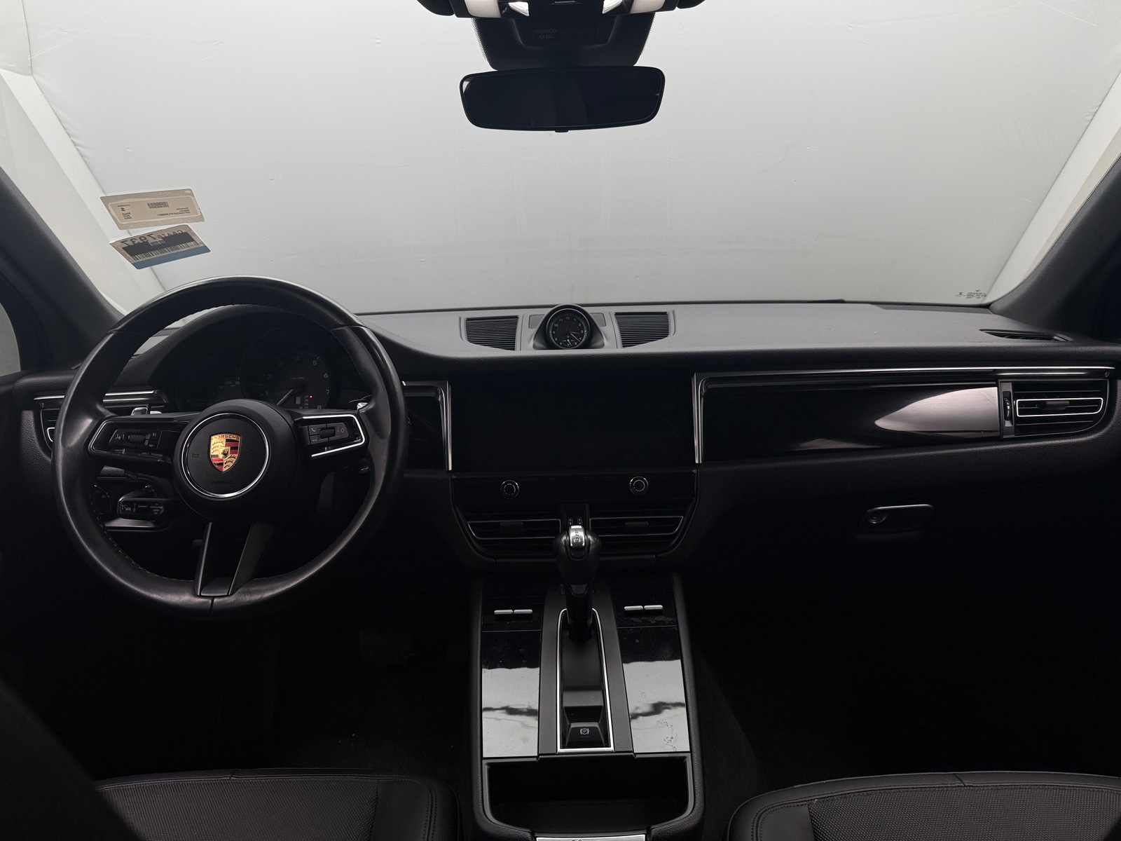 Thumbnail: 2023 Porsche Macan - 2