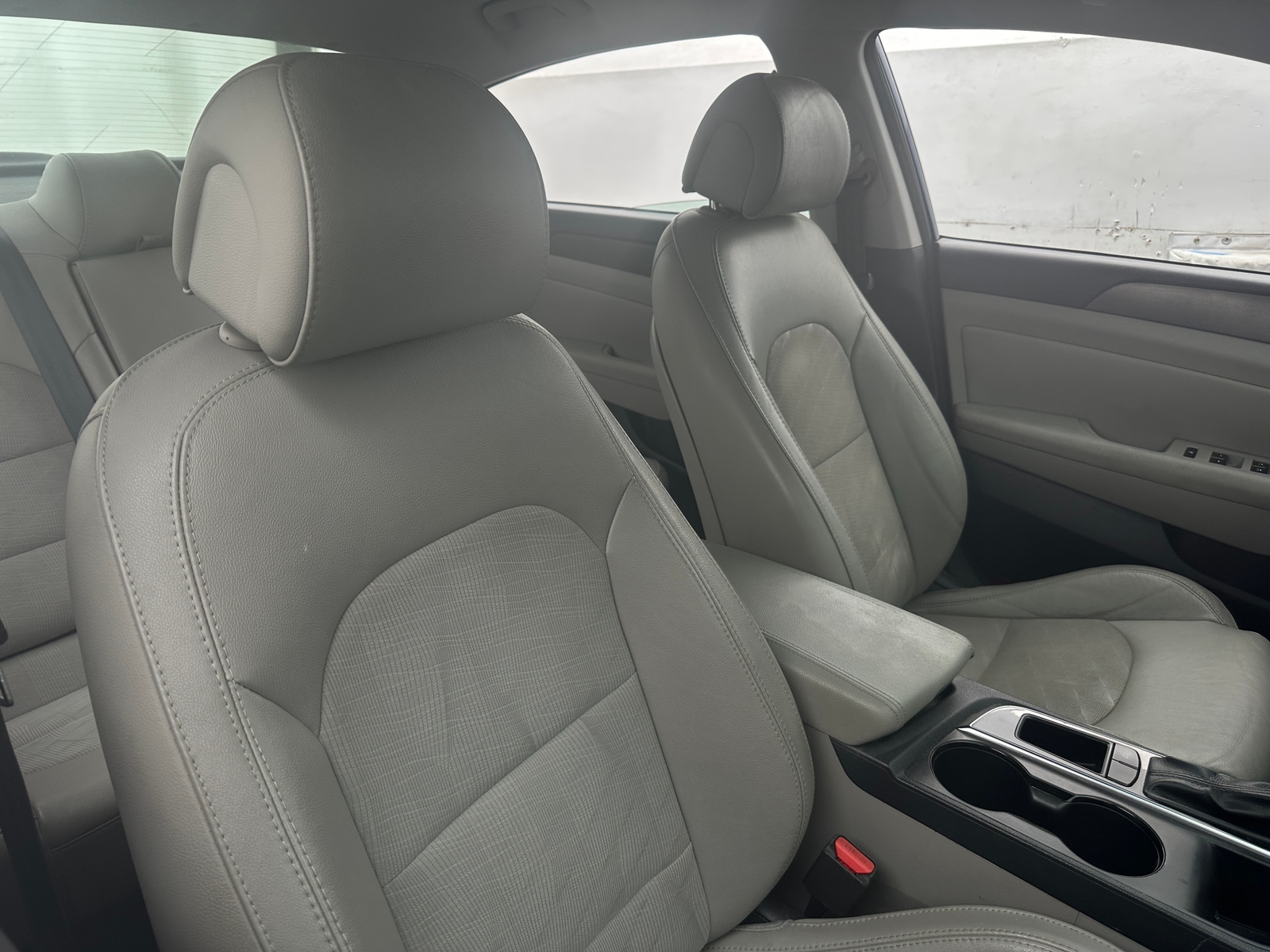 Thumbnail: 2015 Hyundai Sonata - 2