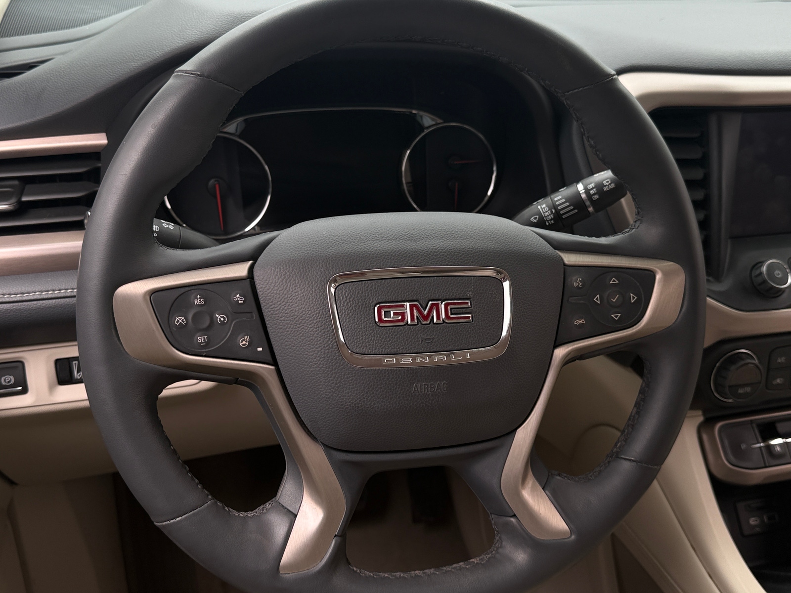 Thumbnail: 2023 GMC Acadia - 4