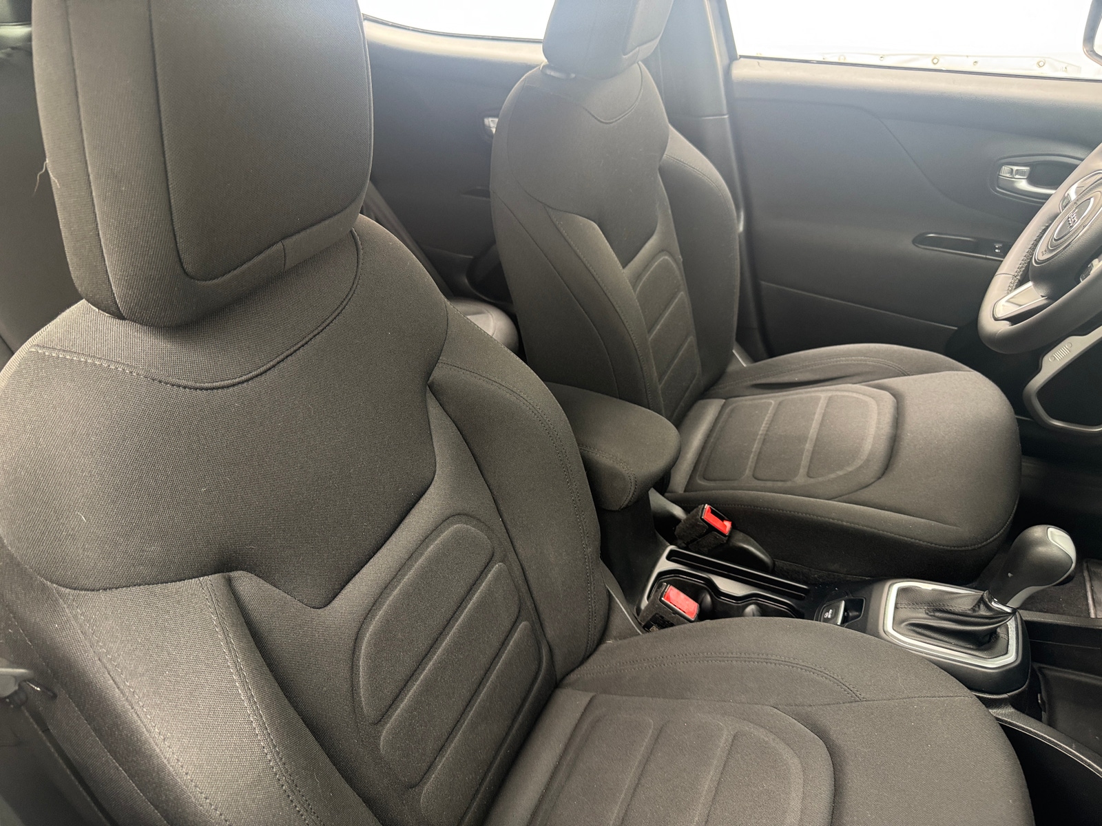 Thumbnail: 2018 Jeep Renegade - 2