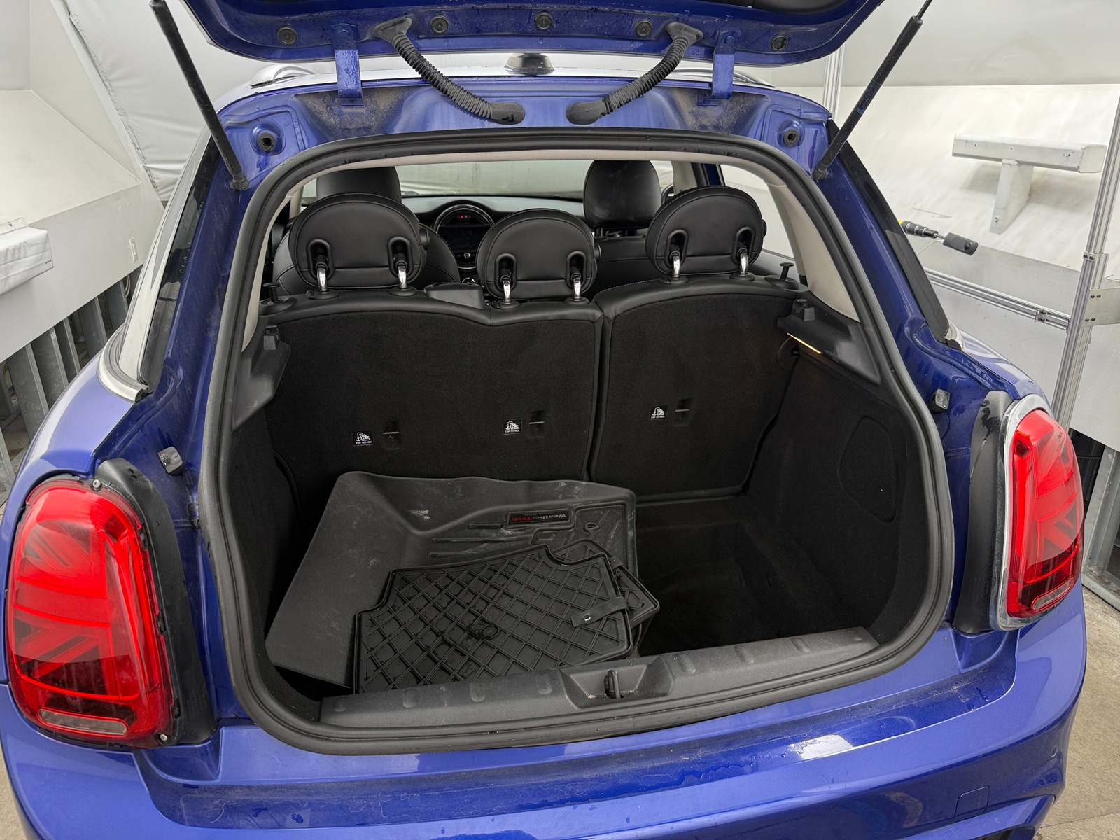 Thumbnail: 2020 MINI Cooper Hardtop - 6