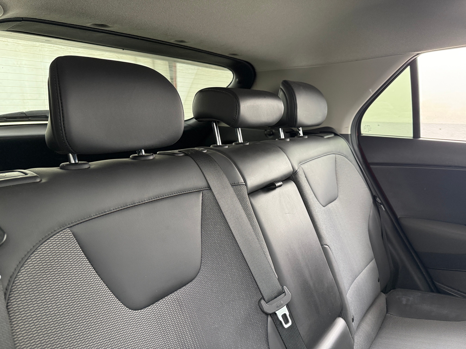 Thumbnail: 2023 Kia Niro - 5