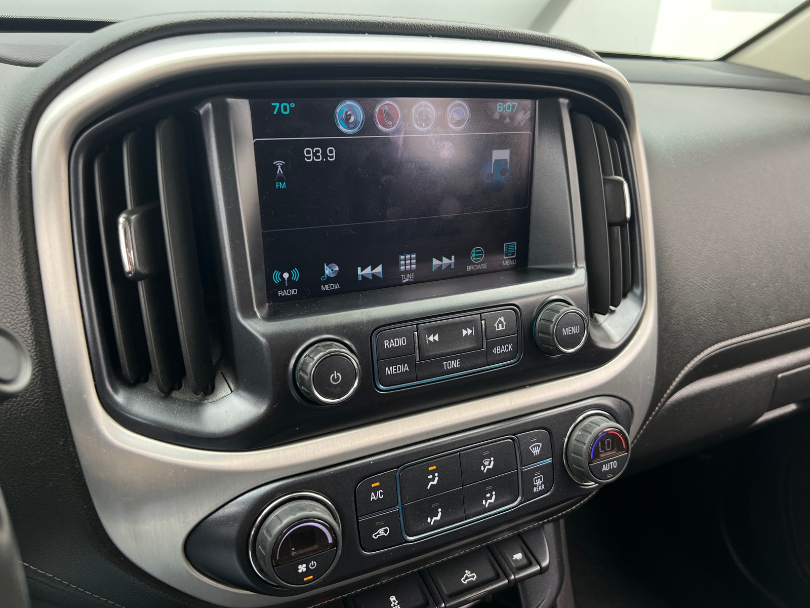 Thumbnail: 2017 GMC Canyon - 4