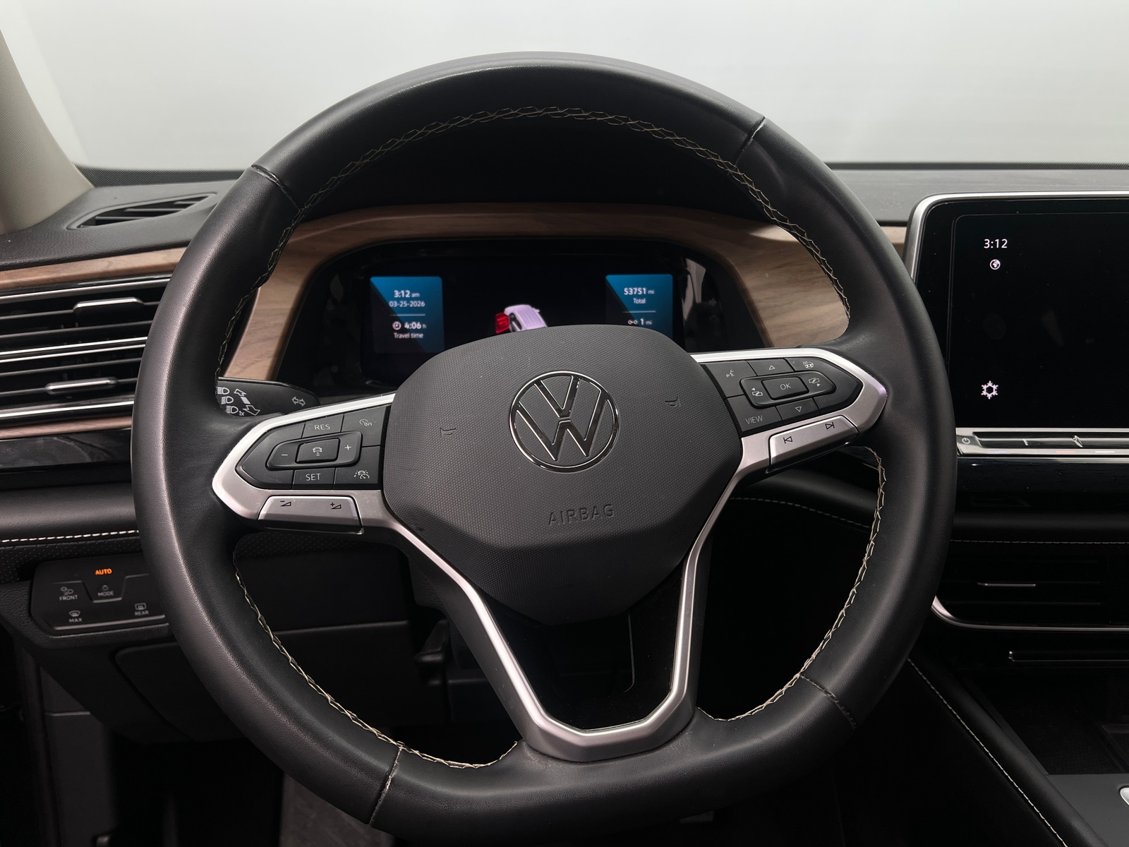 Thumbnail: 2024 Volkswagen Atlas - 4