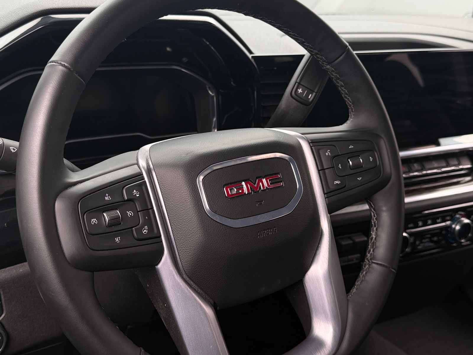 Thumbnail: 2025 GMC Sierra 2500 - 5