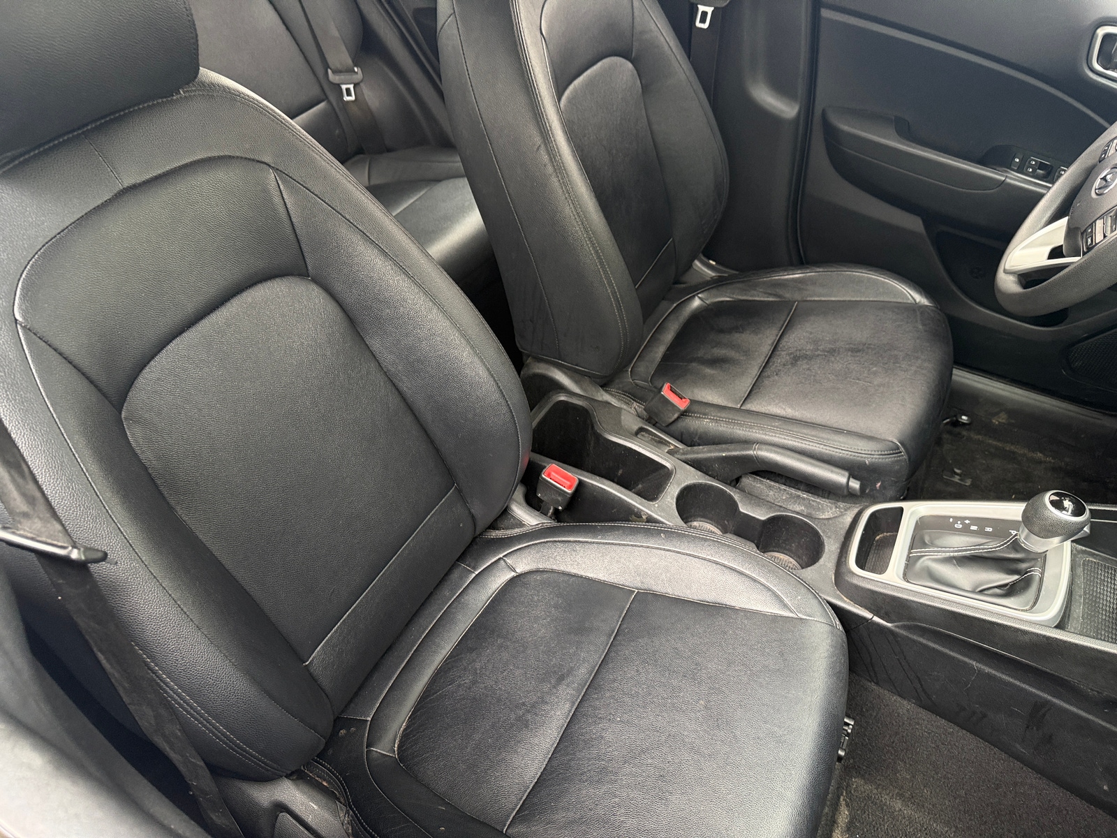 Thumbnail: 2020 Hyundai Venue - 2