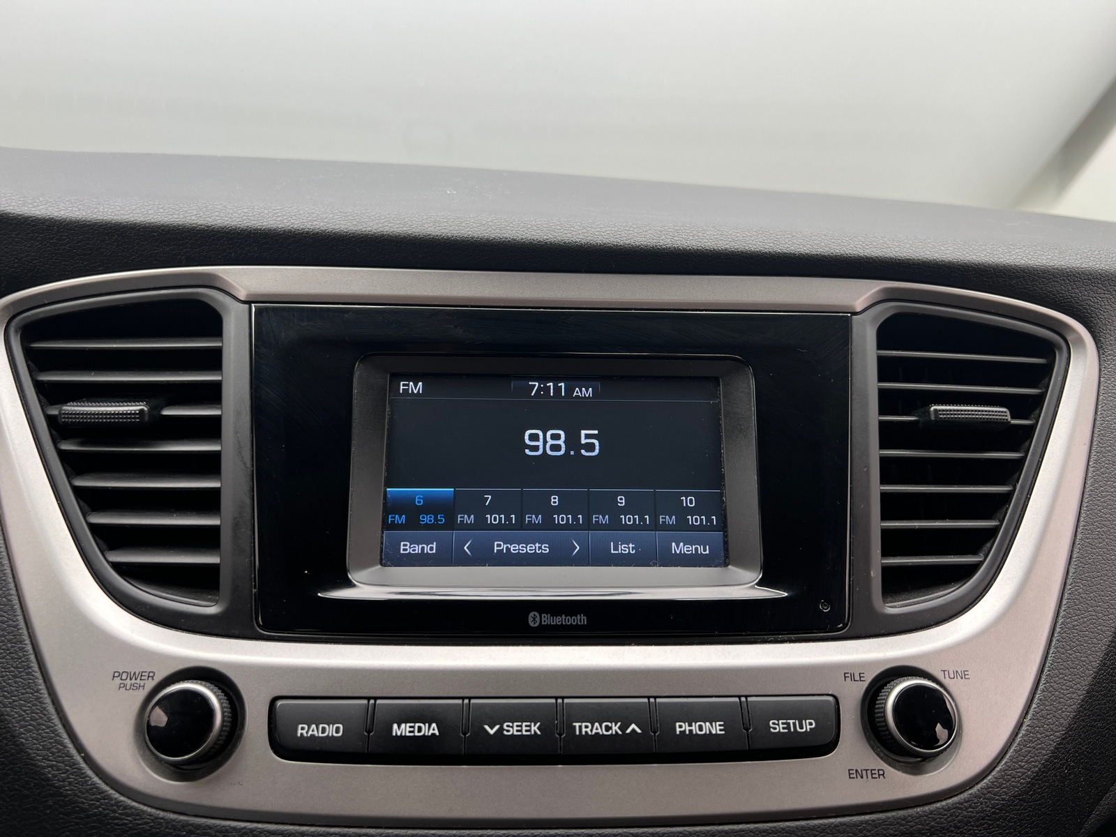 Thumbnail: 2019 Hyundai Accent - 4