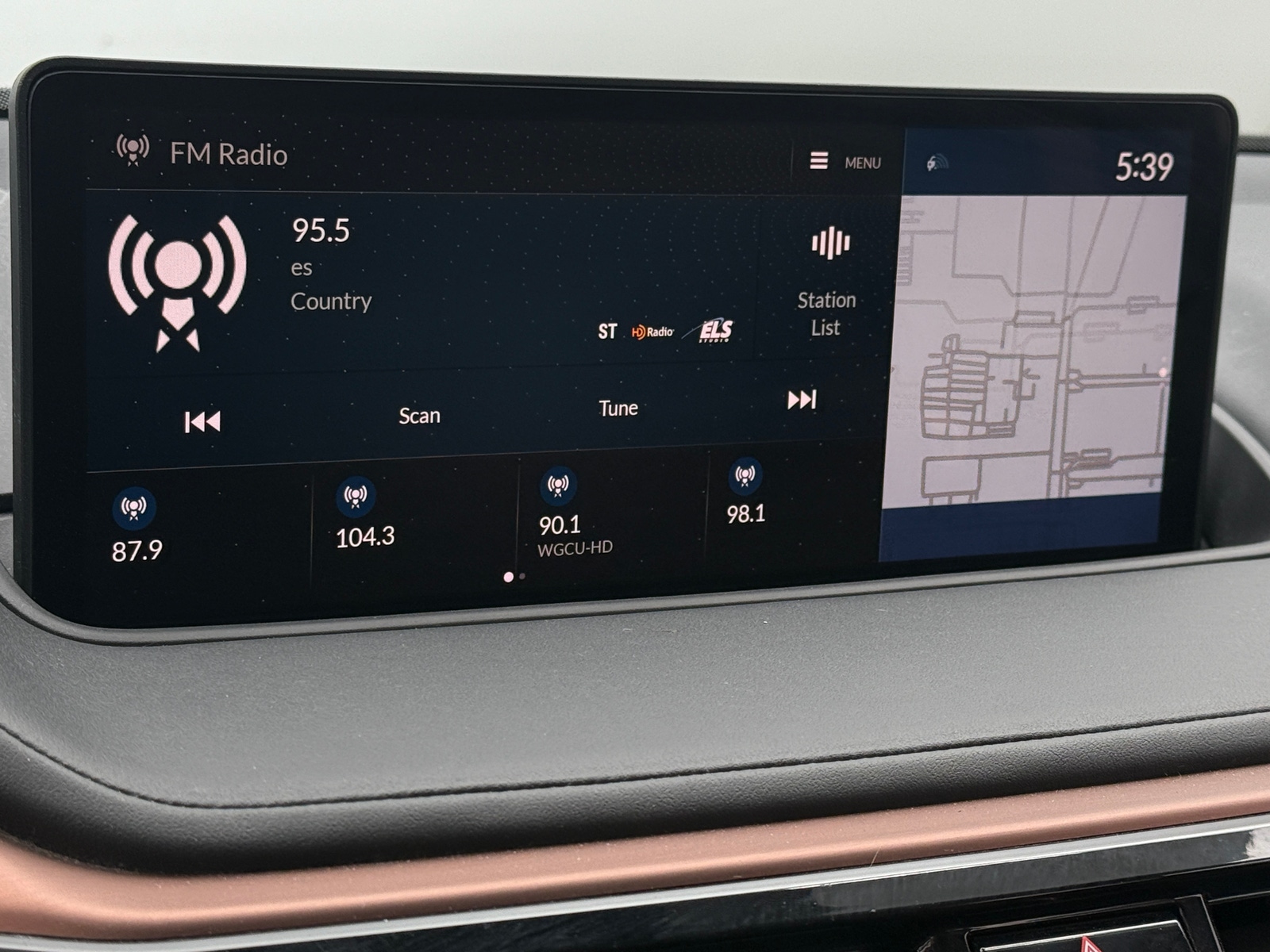 Thumbnail: 2022 Acura MDX - 3