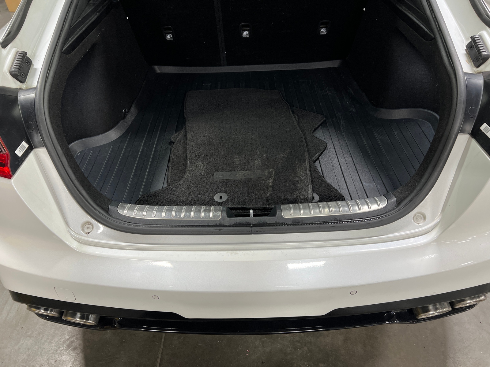 Thumbnail: 2021 Kia Stinger - 6