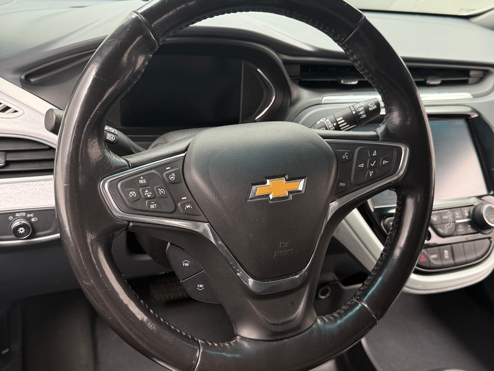 Thumbnail: 2019 Chevrolet Bolt EV - 4