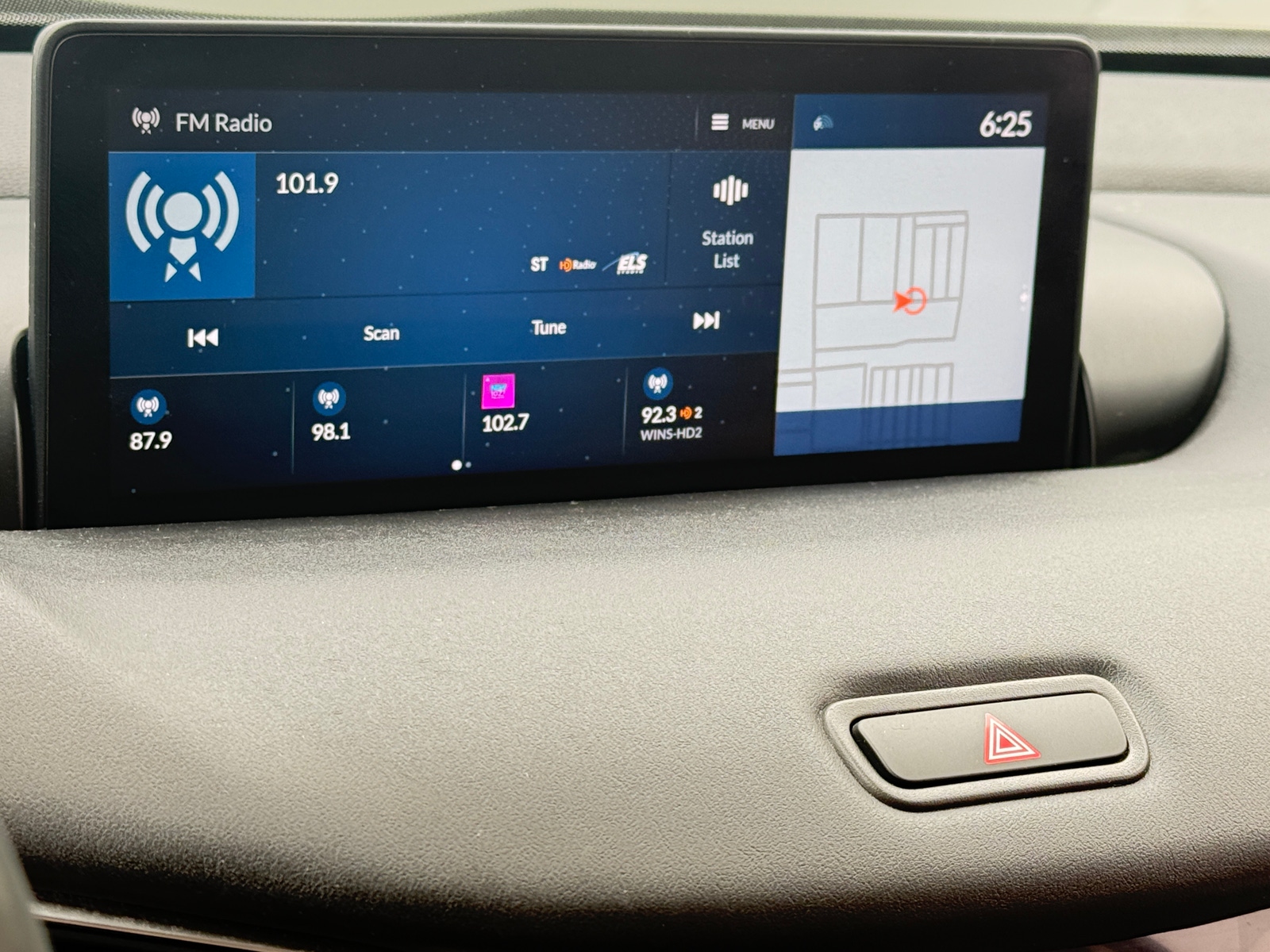 Thumbnail: 2023 Acura TLX - 3