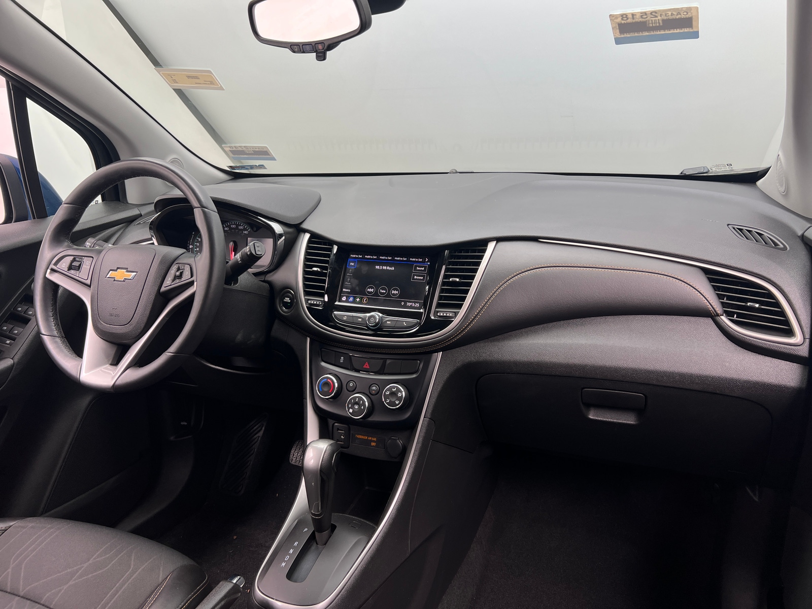 Thumbnail: 2020 Chevrolet Trax - 3