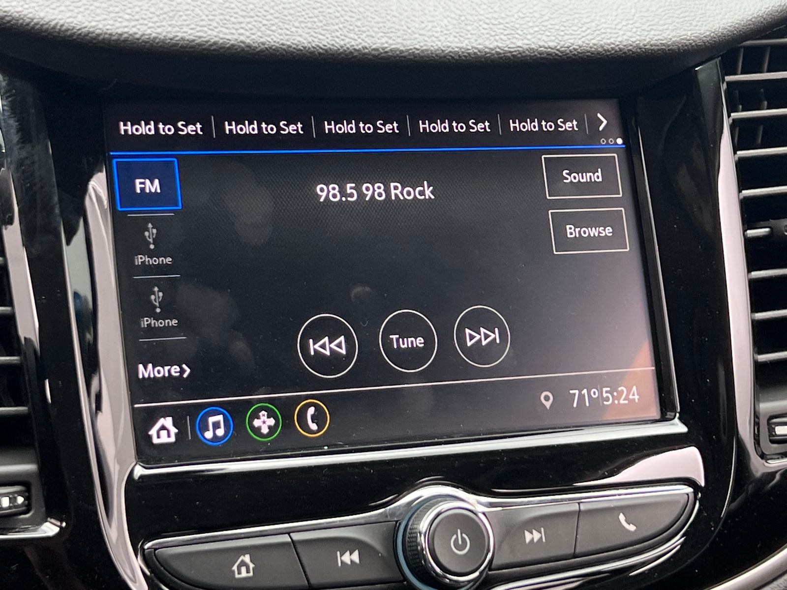 Thumbnail: 2020 Chevrolet Trax - 4