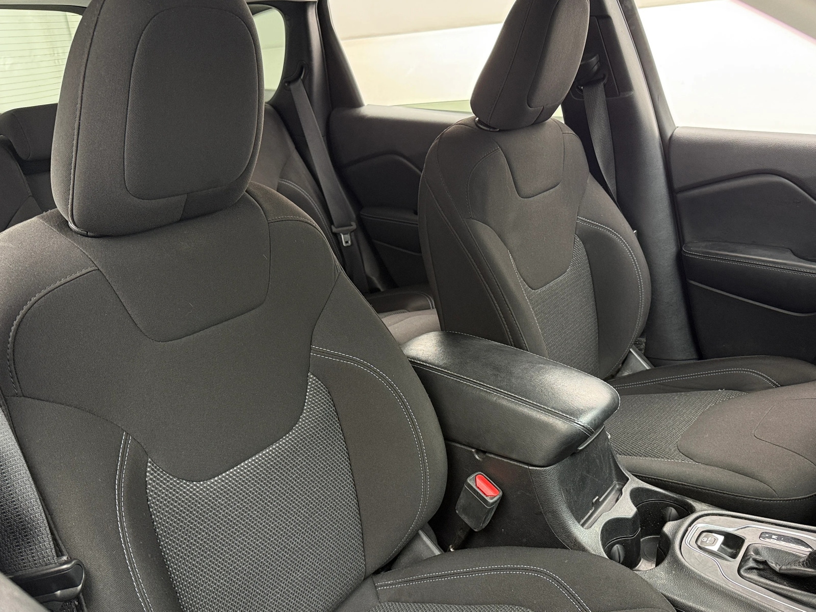 Thumbnail: 2020 Jeep Cherokee - 2