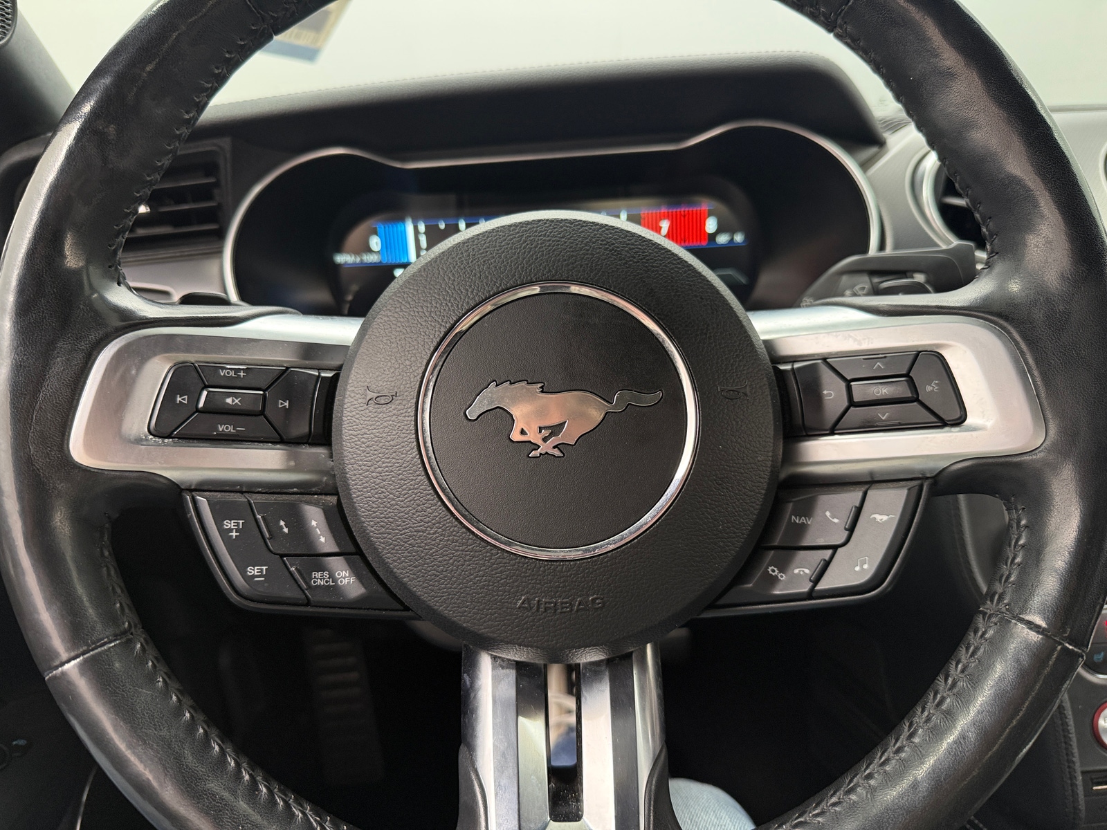 Thumbnail: 2019 Ford Mustang - 4