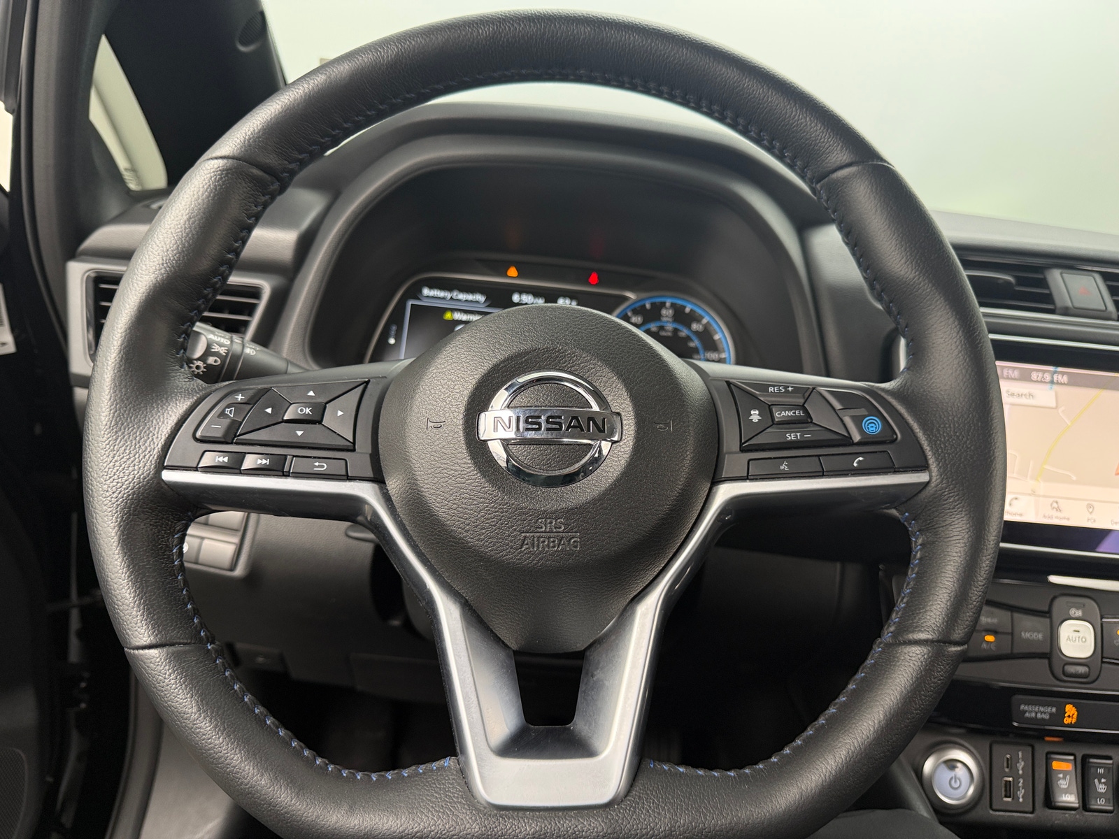 Thumbnail: 2022 Nissan Leaf - 5