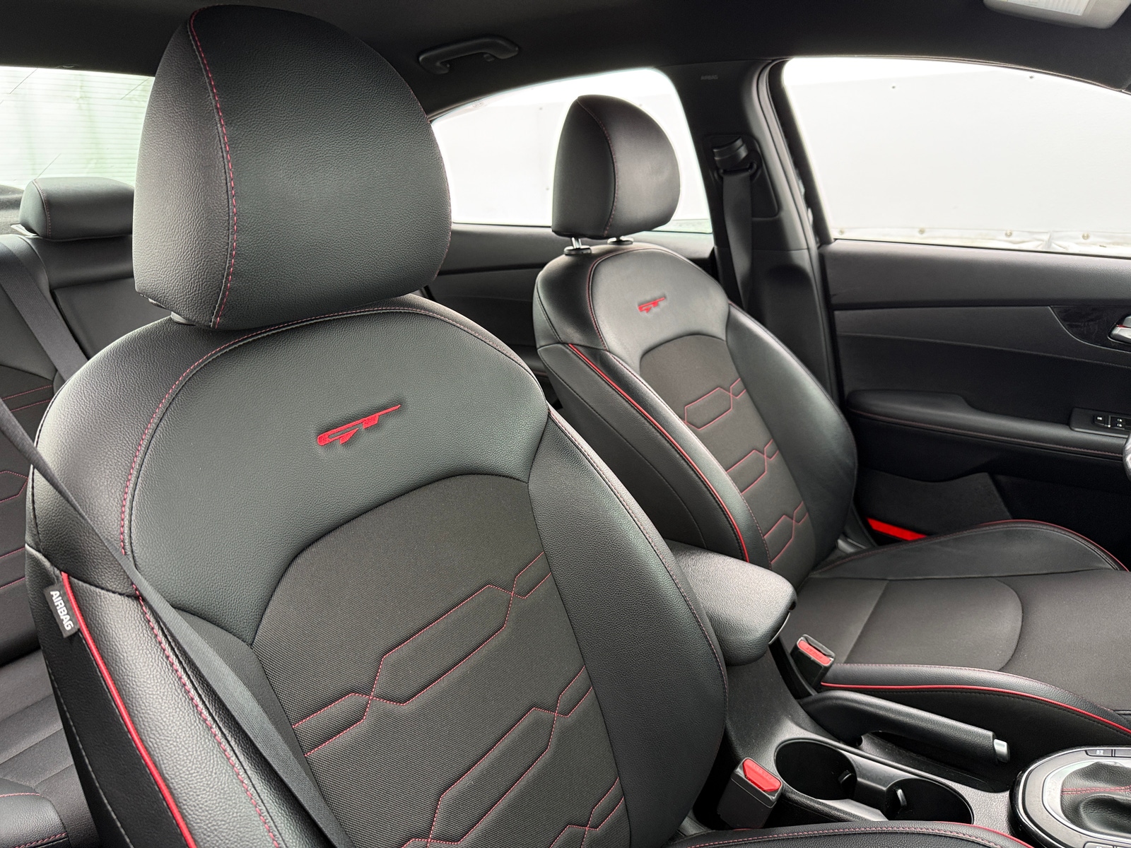 Thumbnail: 2022 Kia Forte - 2