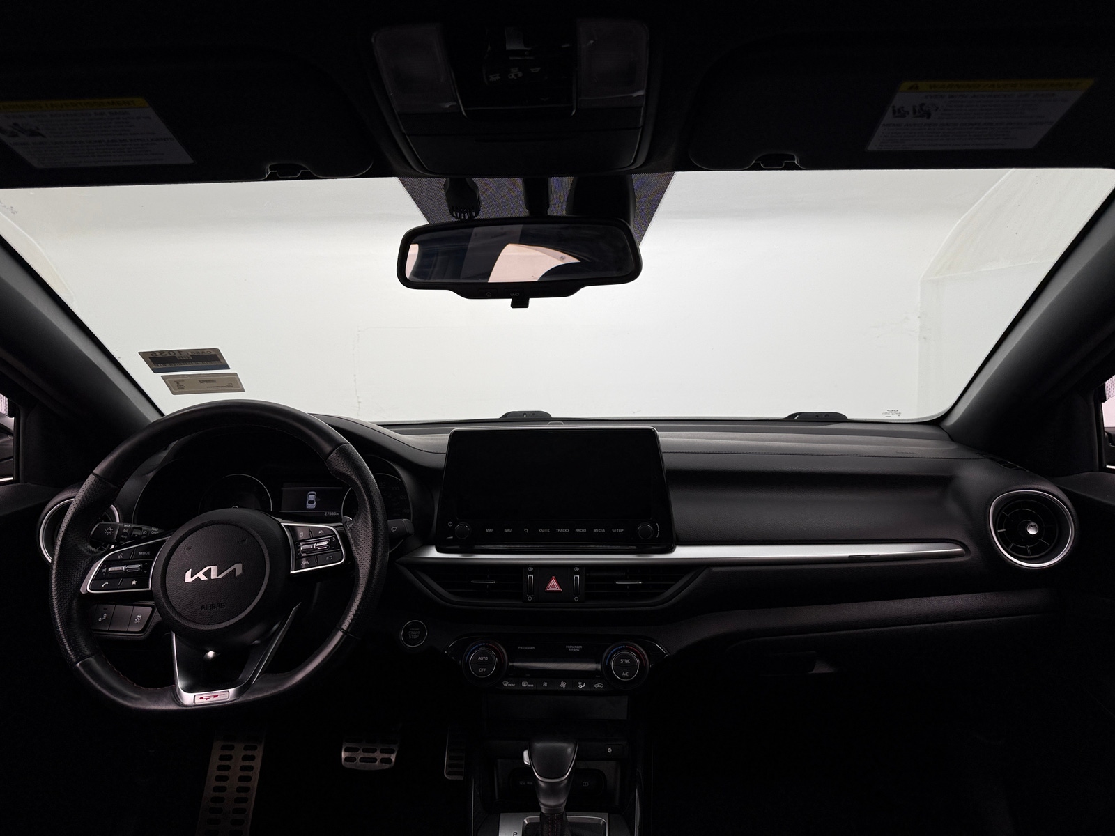 Thumbnail: 2022 Kia Forte - 3